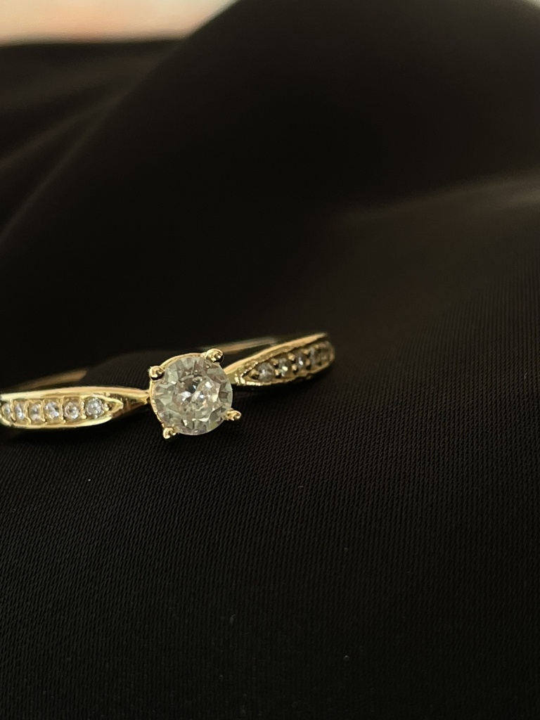 Anillo solitario Juli