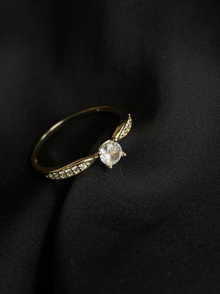 Anillo solitario Juli