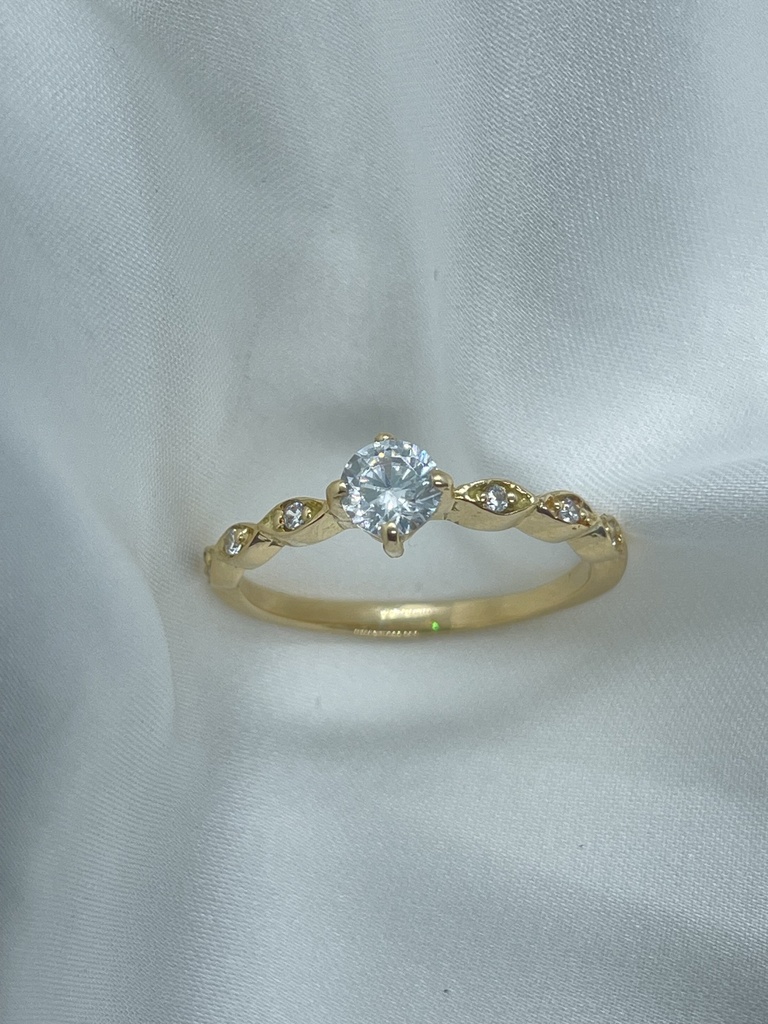 Anillo solitario Aura ❤️
