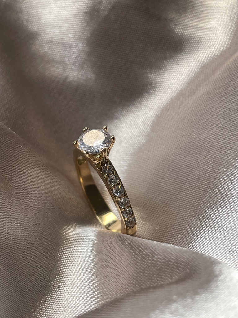 Anillo solitario Sam 💎